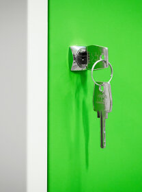 Wertfachschrank mit Posteinwurf - 24 Fächer - Cremeweiß