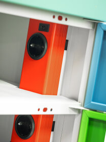Gebrauchter Garderobenschrank mit Ladefunktion - 6...