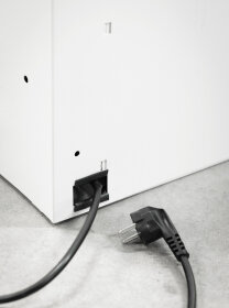 Gebrauchter Ladeschrank mit USB-C Ladefunktion / 9 Fächer / Design "Morgentau"