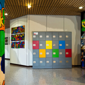 Gebrauchter Schließfachschrank - 12 Fächern - Design Farbspiel 229